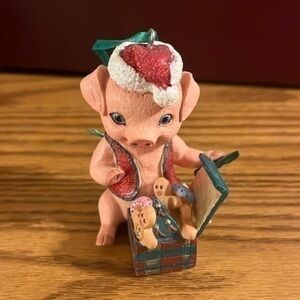 The Danbury mint Christmas ornaments -piglet